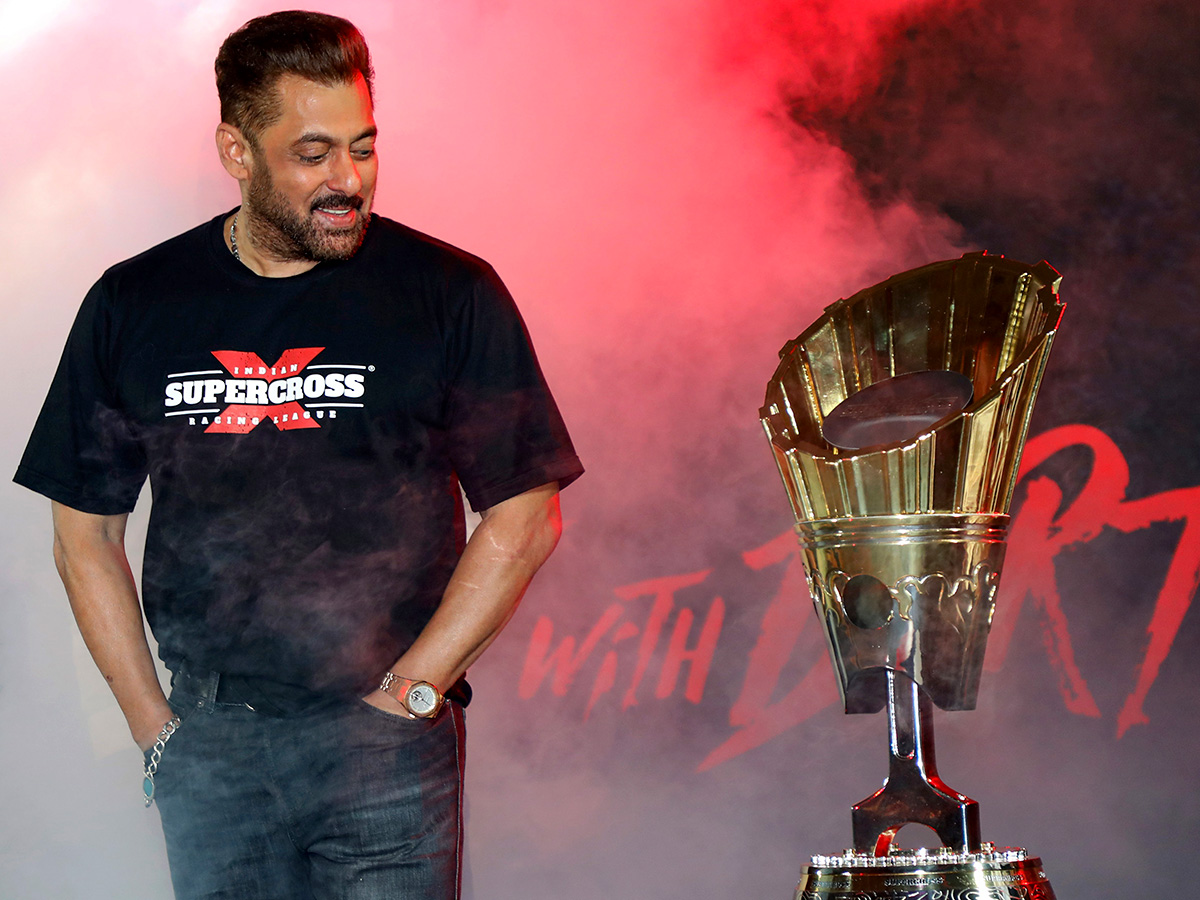 Salman Khan Launch Supercross Racing League Season 2 Trophy14