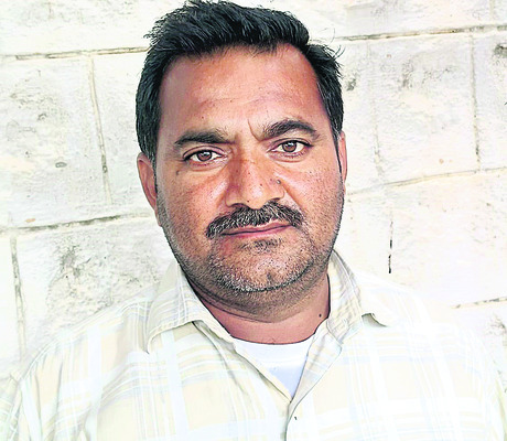 అందని సాయం 9
