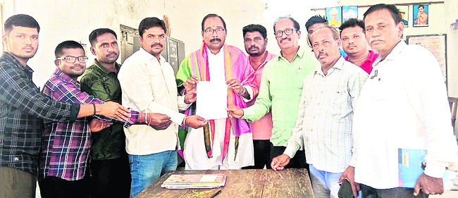గ్రంథాలయాల  అభివృద్ధికి కృషి1