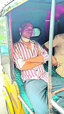 కుటుంబ కలహాలకు అ‘బలి’1