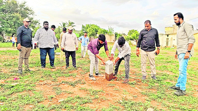 చిత్తూరులో పేట్రేగుతున్న.. ‘పచ్చ’ మాఫియా!1