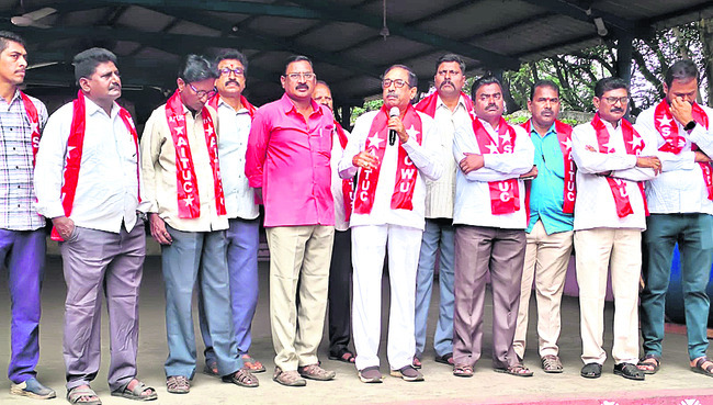స్థానిక సందడి 1