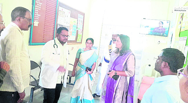 లైబ్రరీ పనులు పూర్తి చేయాలి 1