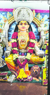 మరిడమ్మ దర్శనానికి భారీగా భక్తులు 2