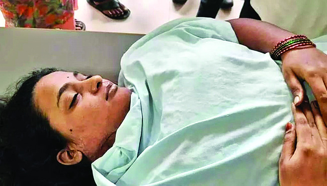 కర్నూలులో హాస్పిటల్‌పై పామిడి వాసుల దాడి 1