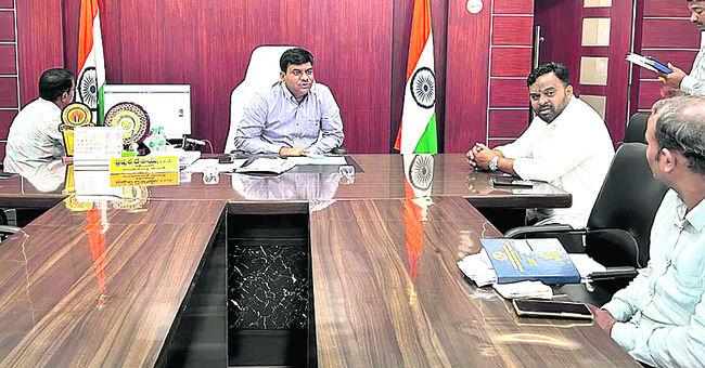 లైబ్రరీ పనులు పూర్తి చేయాలి 2