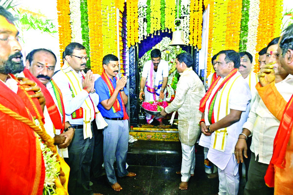 ఘనంగా బోనాల ఉత్సవం 1