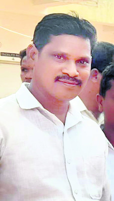 కారు ఢీకొని వైఎస్సార్‌సీపీ నాయకుడి మృతి3