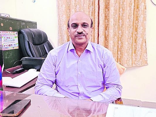 అడ్మిషన్ల లెక్క తప్పింది! 1