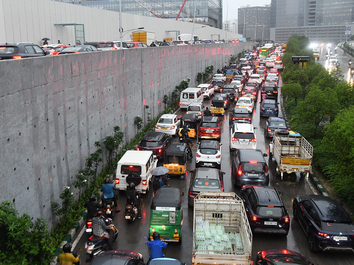 Heavy Rain Lashes Hyderabad Photos23