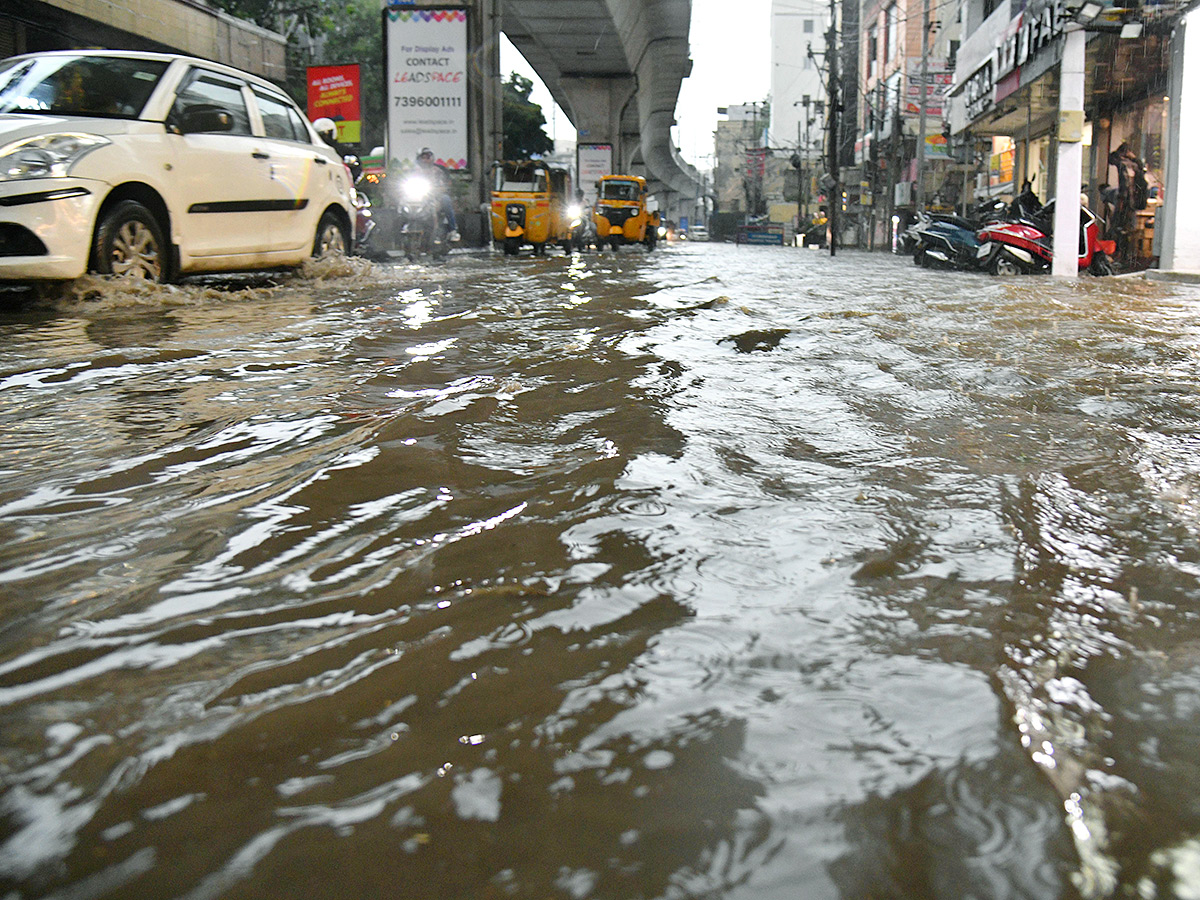 Heavy Rain Lashes Hyderabad Photos5