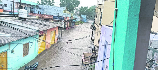తొమ్మిది మండలాల్లో వర్షం2