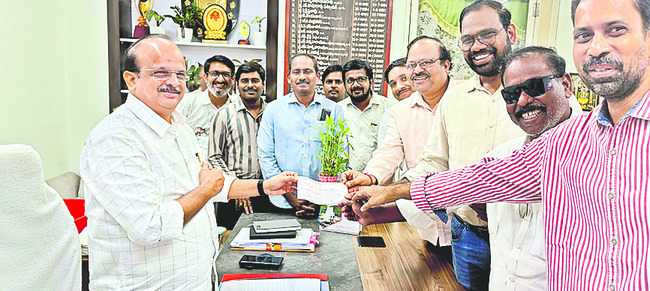 తలుపులమ్మకు రత్నగిరి నుంచి సారె 1