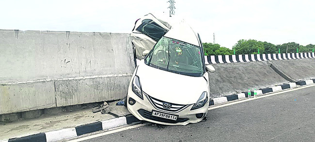 ఆటోమొబైల్‌ దుకాణం తనిఖీ 1