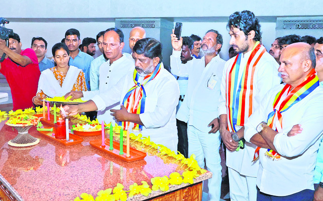 బుద్ధవనాన్ని సందర్శించిన ఉపముఖ్యమంత్రి1