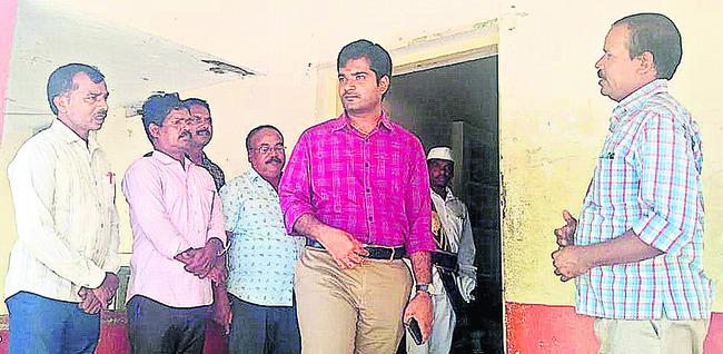 ఆశ్రమ పాఠశాలల పరిశీలన 2