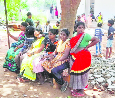 విద్యుదాఘాతానికి యువకుడి మృతి1