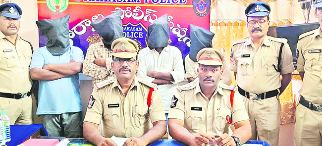 రోడ్డు ప్రమాదంలో వృద్ధుడి మృతి 1