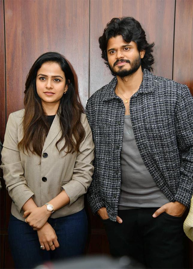 Anand Devarakonda and Vaishnavi Chaitanya in Kompally5