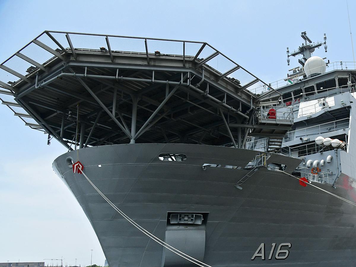 Ceremony of the Indian Navy Ship Nistar in Visakhapatnam1