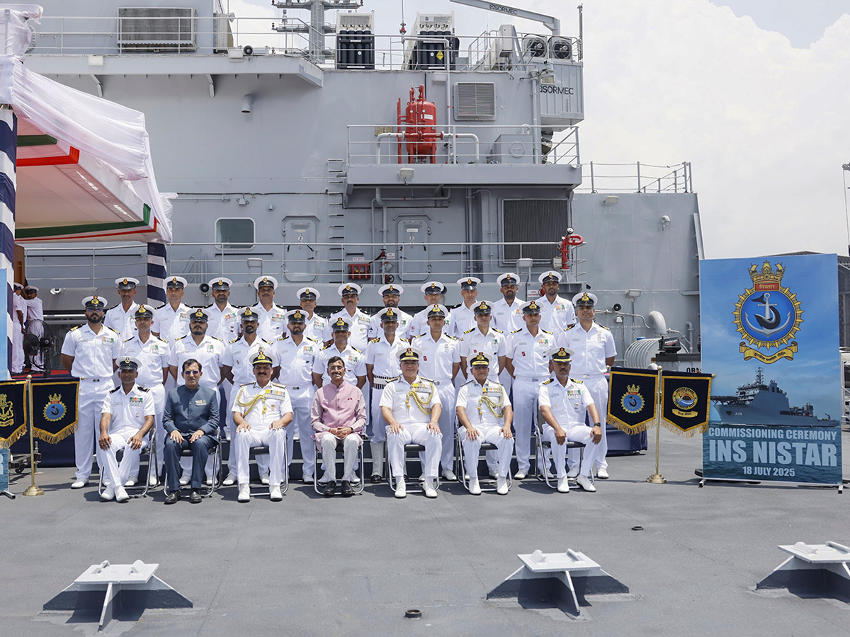 Ceremony of the Indian Navy Ship Nistar in Visakhapatnam15