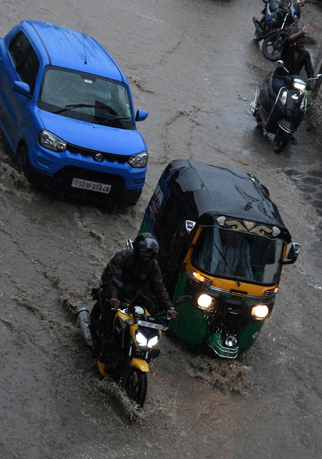 Heavy Rain in Hyderabad Today11