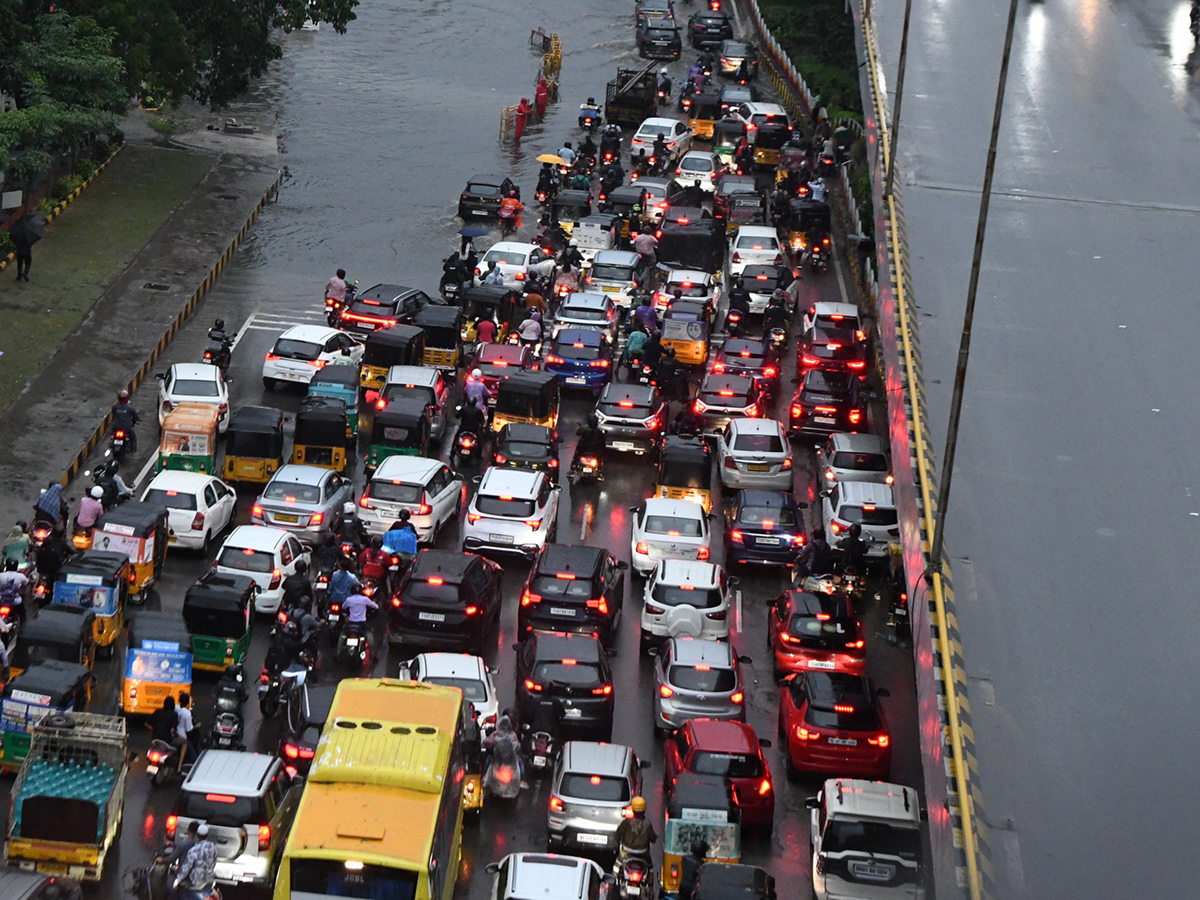 Heavy Rain in Hyderabad Today4