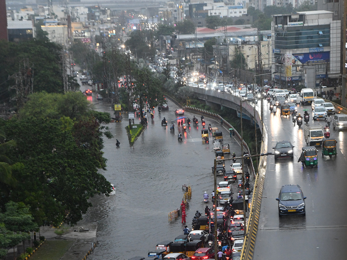 Heavy Rain in Hyderabad Today6