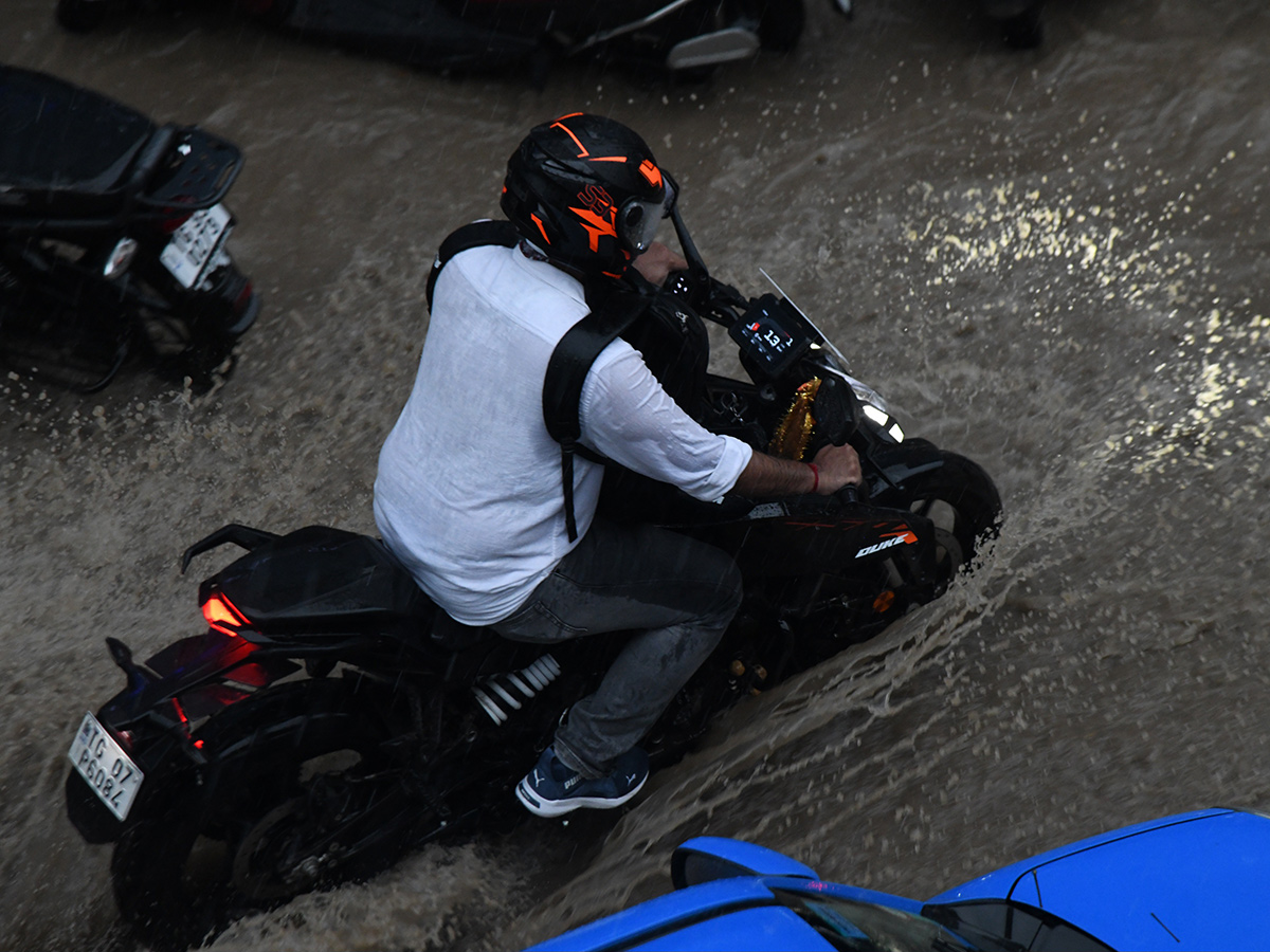 Heavy Rain in Hyderabad Today8