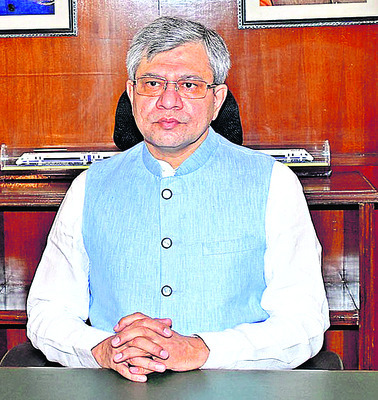 ఉపాధి అవకాశాలపై ఆశలు3