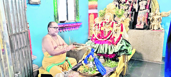 నేత్రపర్వంగా రామయ్య నిత్యకల్యాణం2
