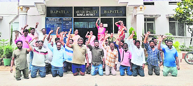 సమస్యలు పరిష్కరించకపోతే సమ్మె చేపడతాం 1
