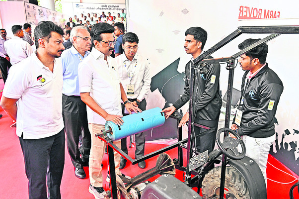 ● కొత్త పథకానికి శ్రీకారం ● ఘనంగా నాన్‌ మొదల్వన్‌ 3వ వి2