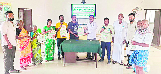 పాఠశాలల్లో ఎన్నో వసతులు 
2