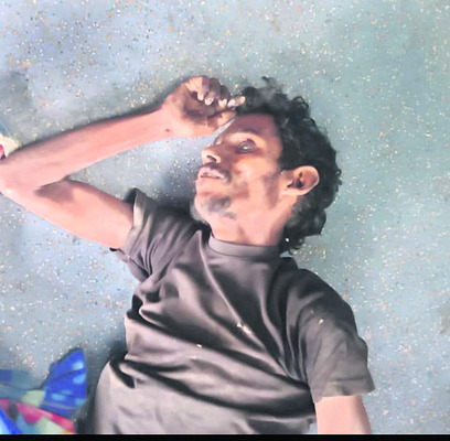 యువకుడి ప్రాణాలు బలిగొన్న మీటర్‌ వడ్డీ 1