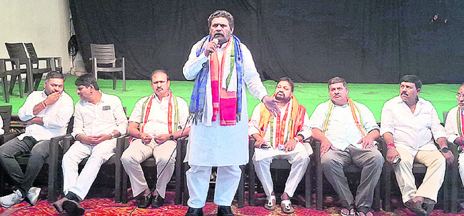 ఖర్గే సభకు తరలిరావాలి1