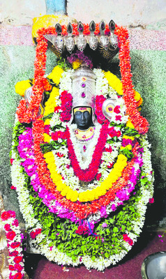 కుమార సుబ్రహ్మణేశ్వరునికి అభిషేకాలు 1