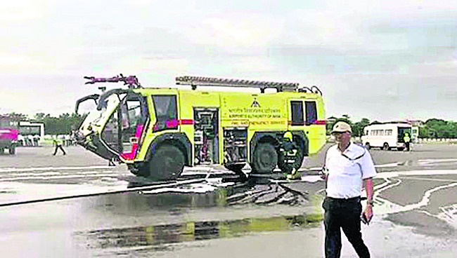 విమానాశ్రయంలో మాక్‌ డ్రిల్‌3