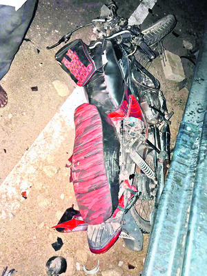 రోడ్డు ప్రమాదంలో యువకునికి తీవ్ర గాయాలు
2