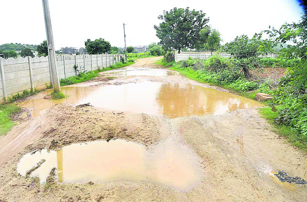 మురుగుతున్న నిర్లక్ష్యం1
