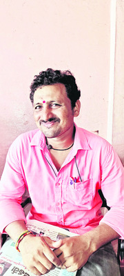 ఎక్కడ పడితే అక్కడే..
1