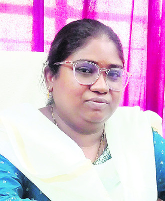 రోడ్లు ఛిద్రం.. ప్రయాణం భద్రం7