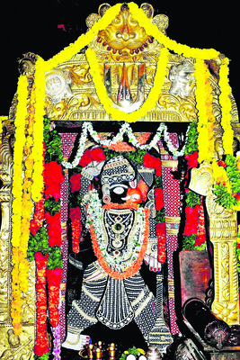ముందుంది శ్రావణం.. ఏదీ స్వామి దర్శనం.!1