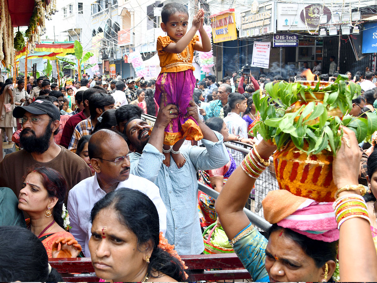 bonalu festival in hyderabad 2025 Photos25