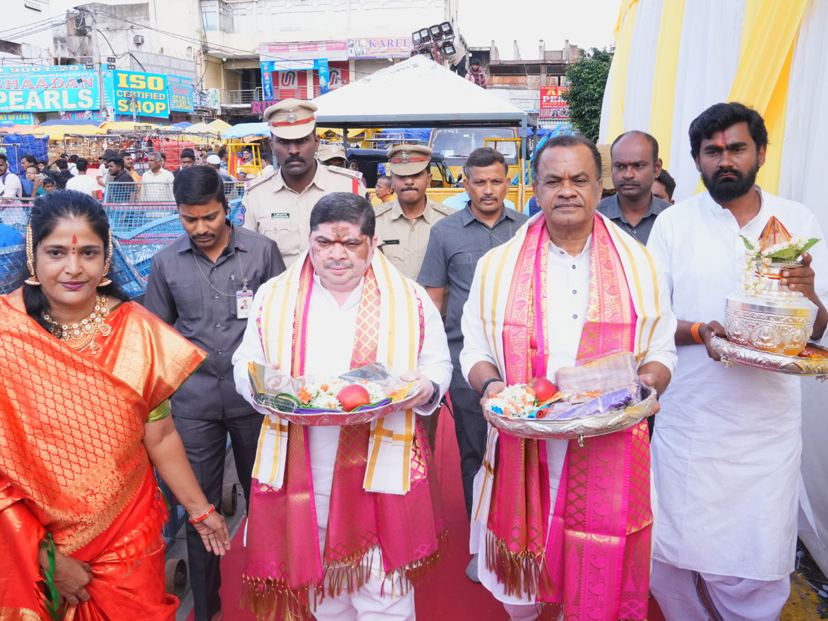 bonalu festival in hyderabad 2025 Photos31