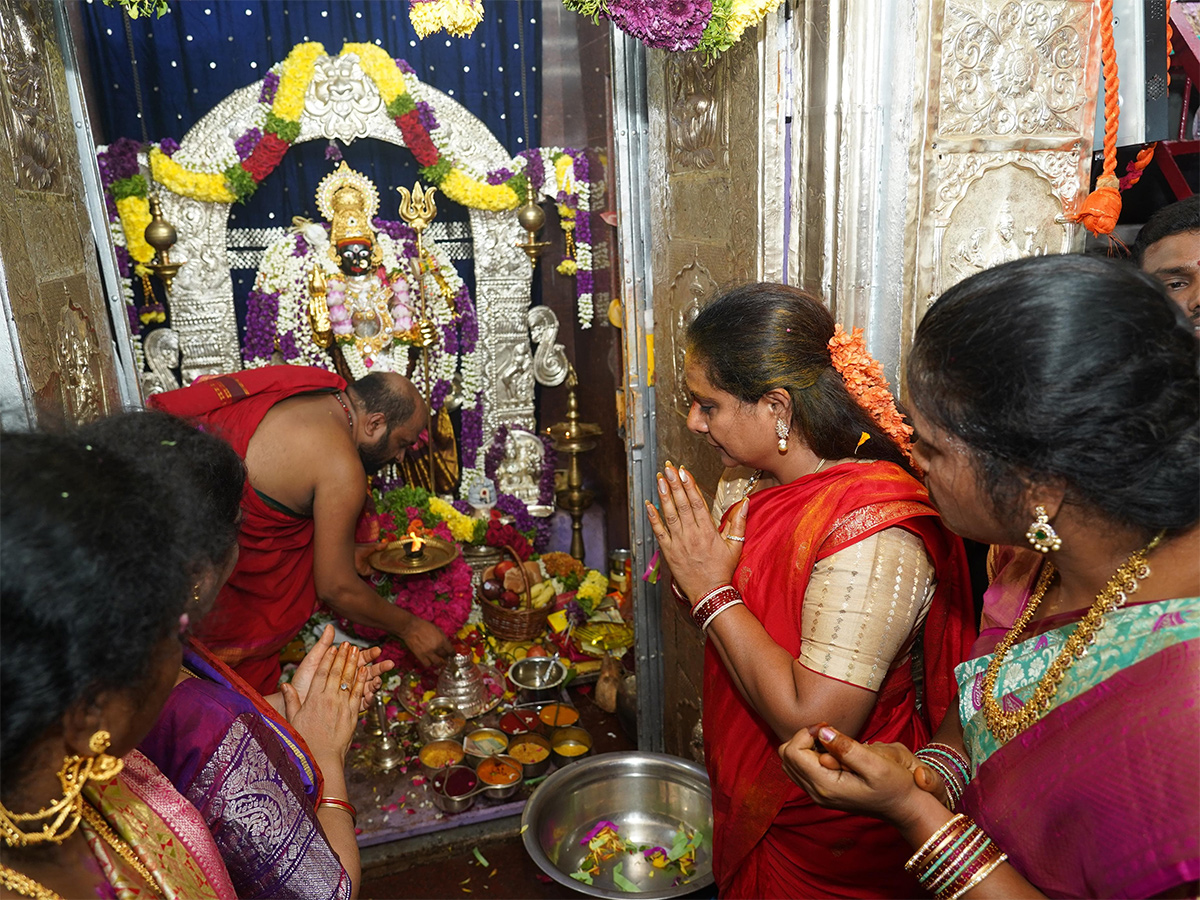 bonalu festival in hyderabad 2025 Photos11