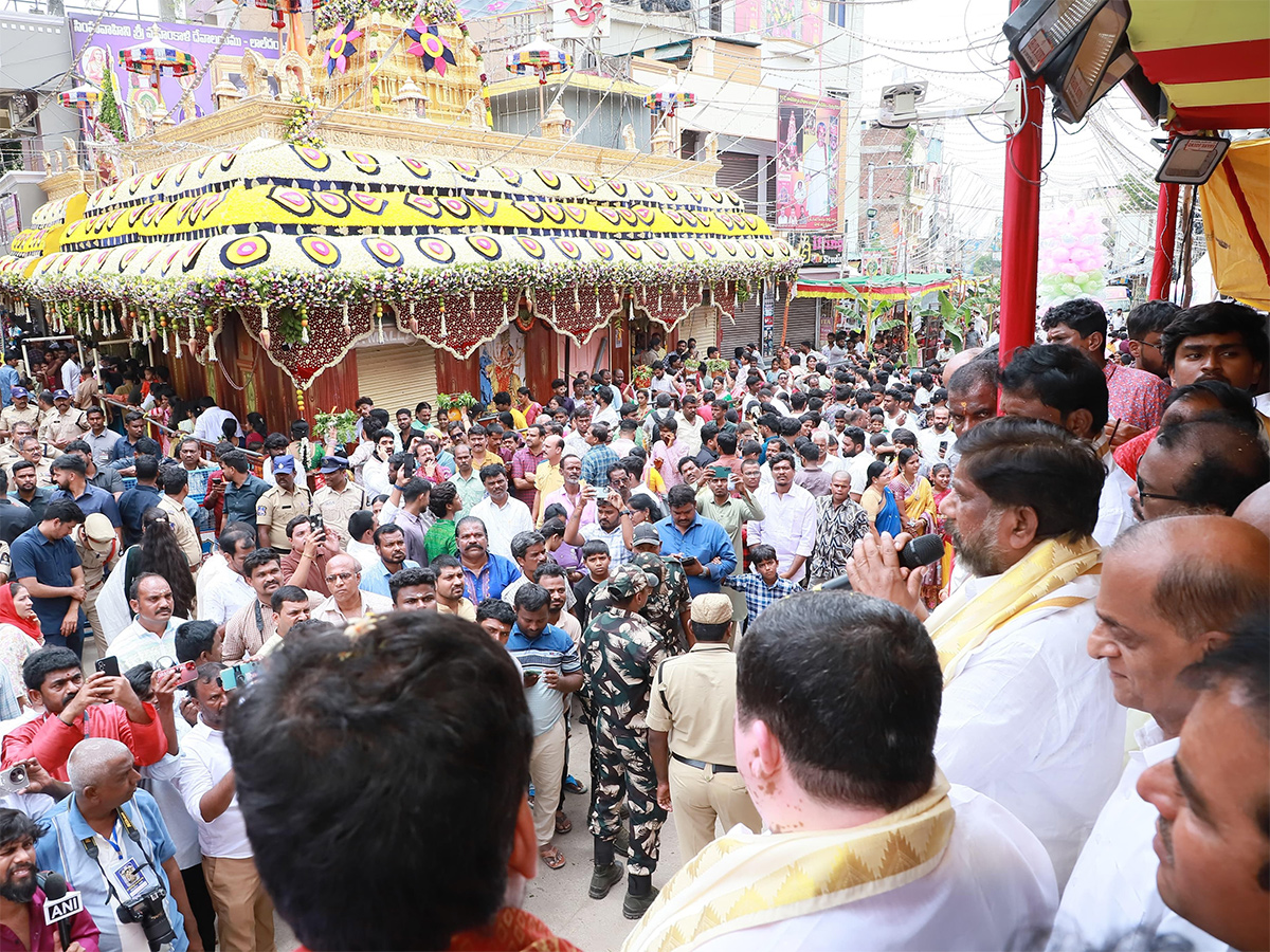 bonalu festival in hyderabad 2025 Photos12
