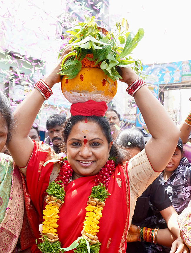 bonalu festival in hyderabad 2025 Photos8