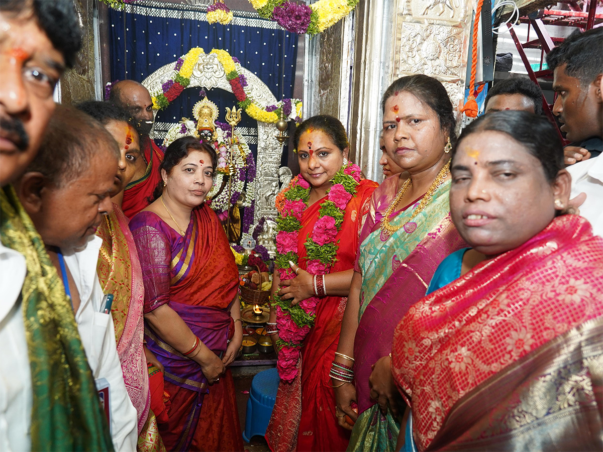 bonalu festival in hyderabad 2025 Photos9