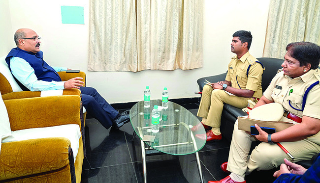 హైకోర్టు జడ్జికి ఘన స్వాగతం 1